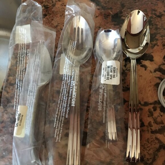 New in Box  Reed & Barton SEBRING 18/8 stainless steel 4 pc hostess set - Picture 1 of 1